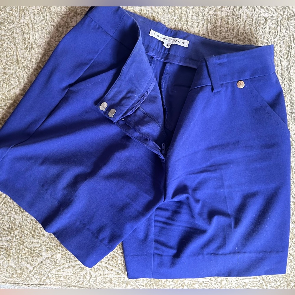 Trina Turk size 4 shorts